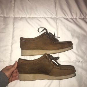 Brown Clarks Wallabies
